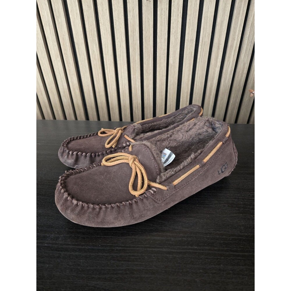 UGG Dakota Womens Brown on Brown Suede Shearling Lined Moccasin Slippers US 8